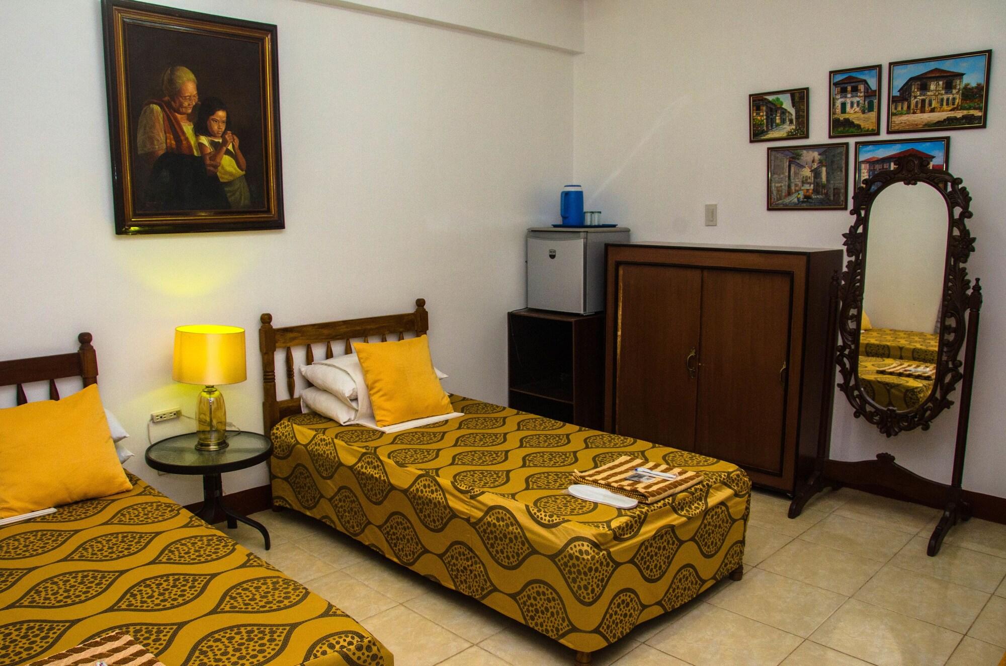 Lola Itang Pension House Tiniguiban 외부 사진