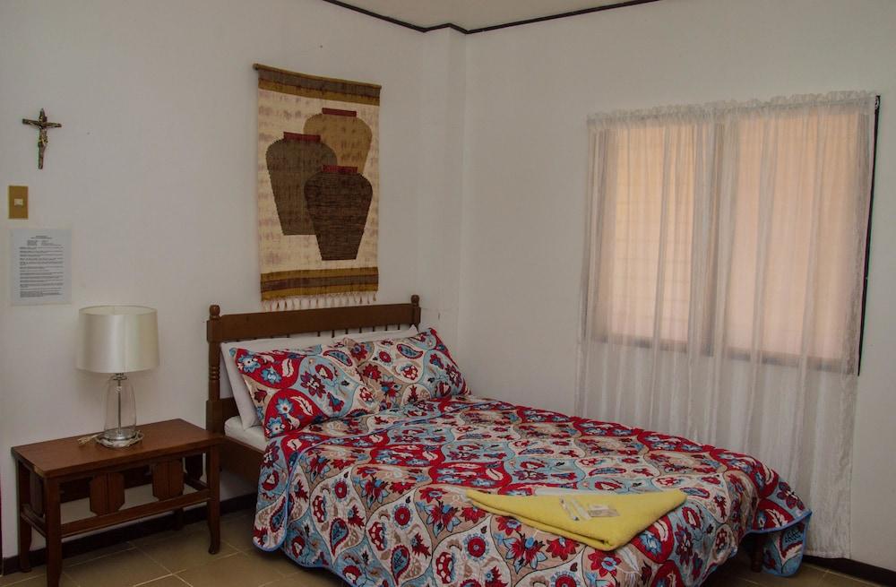 Lola Itang Pension House Tiniguiban 외부 사진