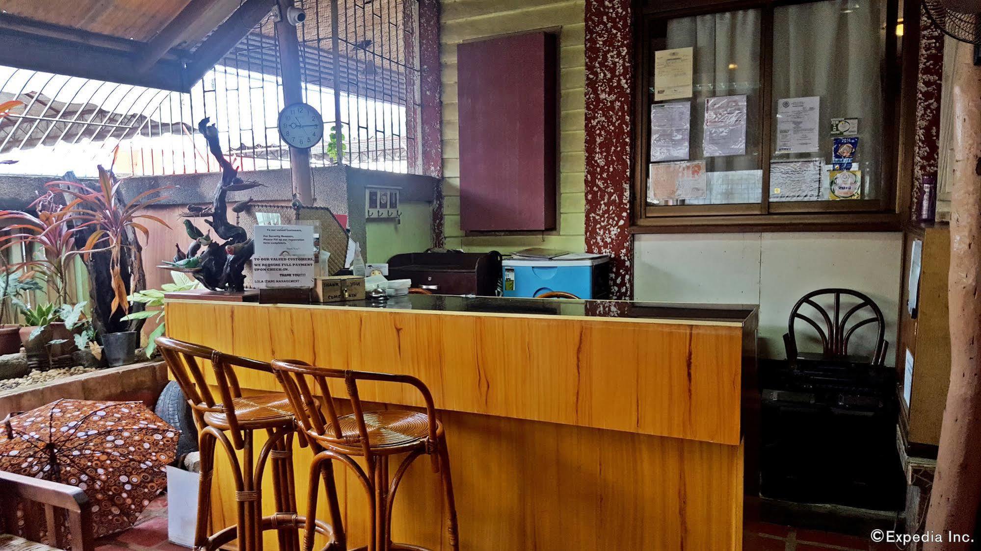 Lola Itang Pension House Tiniguiban 외부 사진