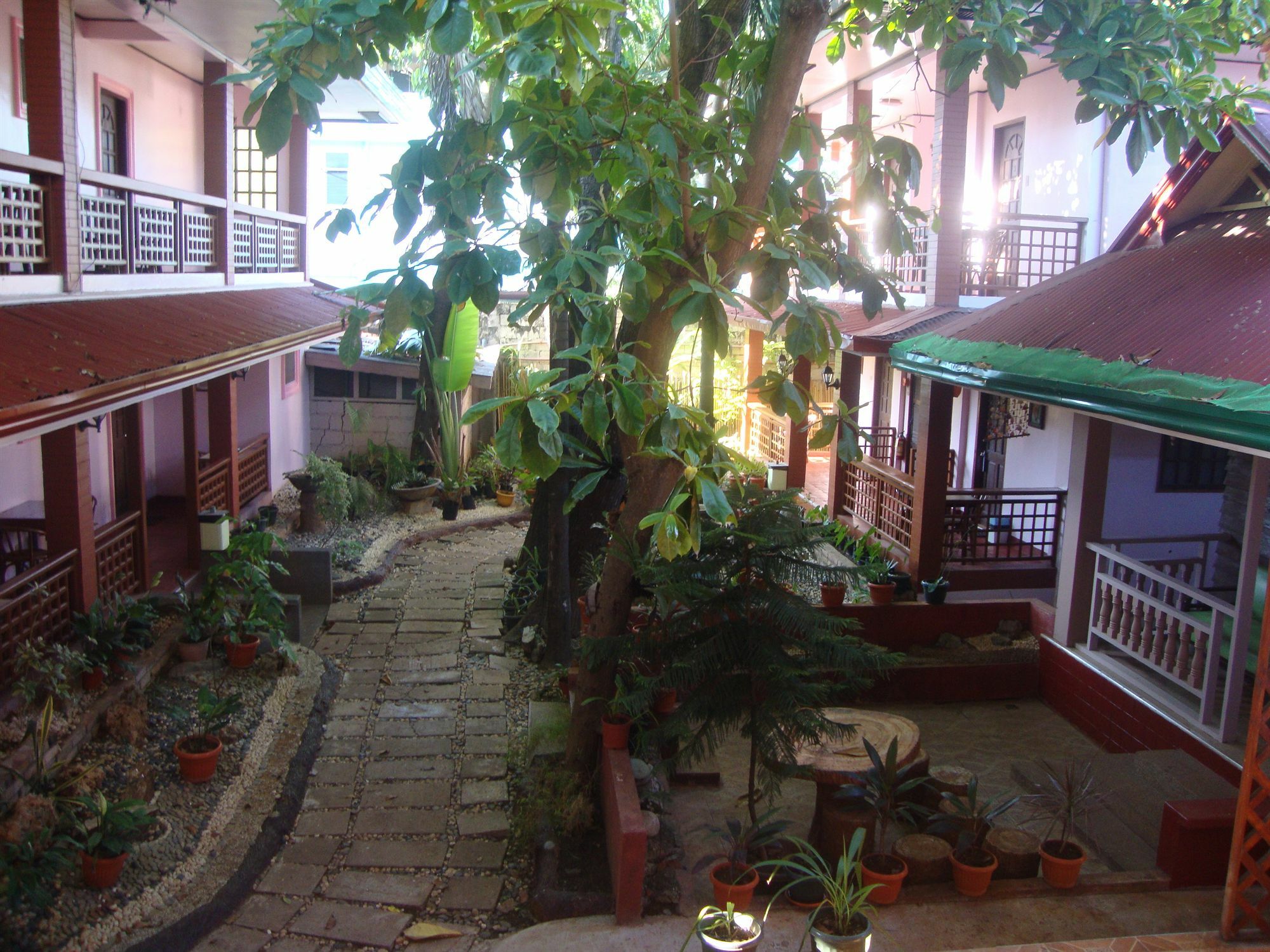 Lola Itang Pension House Tiniguiban 외부 사진