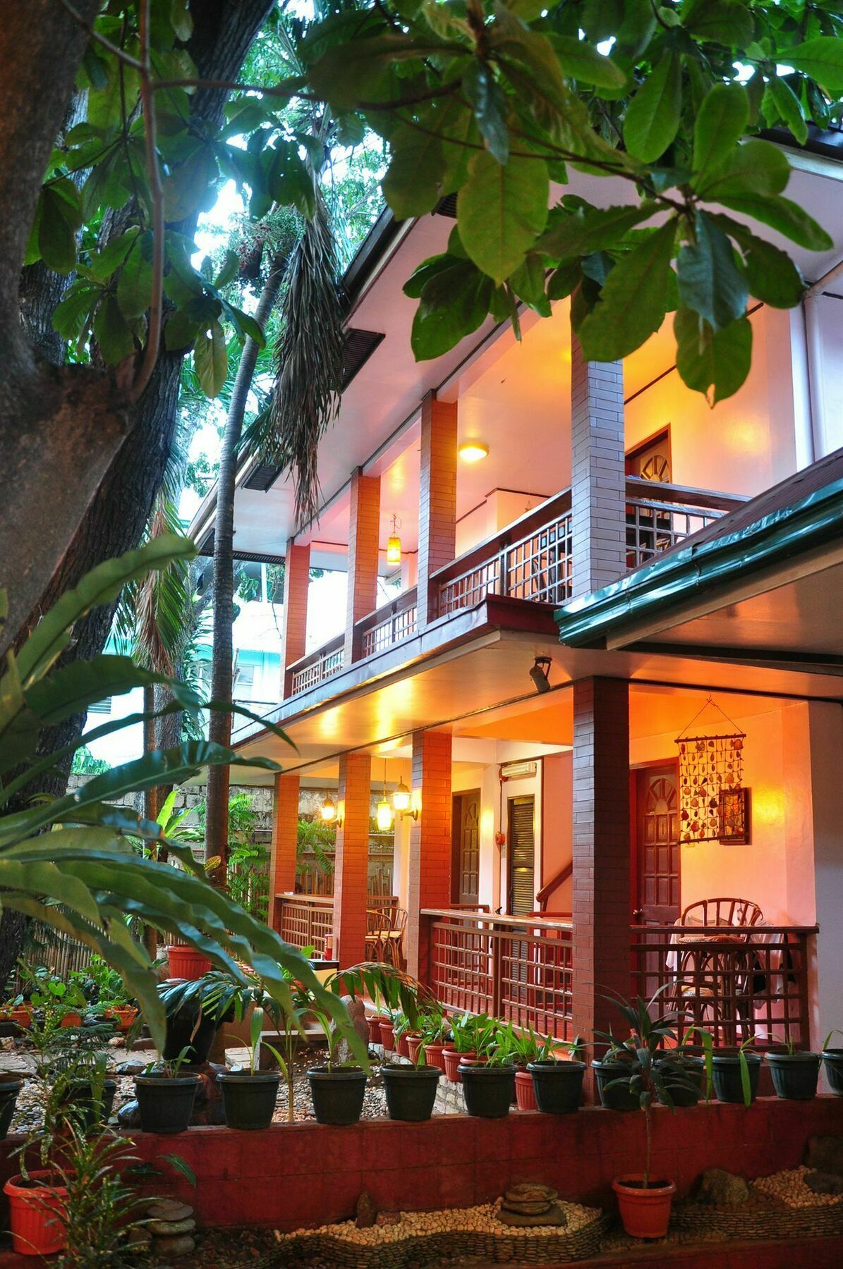 Lola Itang Pension House Tiniguiban 외부 사진